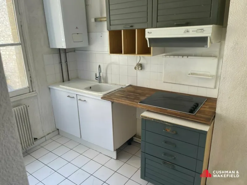 Local professionnel à louer à Bordeaux – 105 m² Cours Alsace Lorraine