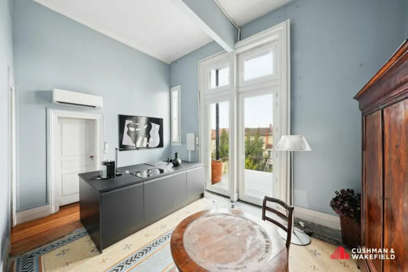 Local professionnel à louer à Bordeaux – 100 m² près du Parc Bordelais