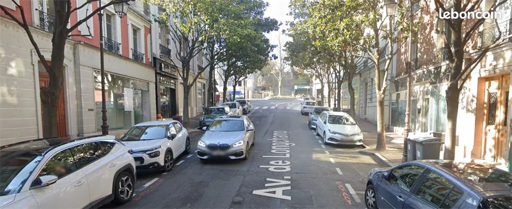 Local commercial à louer à Saint-Cloud – 56 m² – Quartier Coteaux