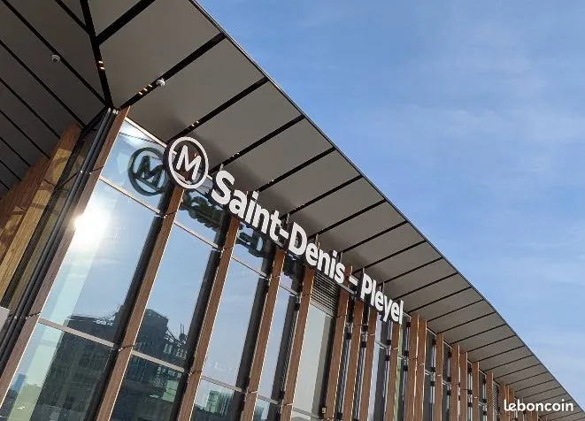 Local commercial à louer à Saint-Denis – 89 m² – Porte de Paris / Pleyel