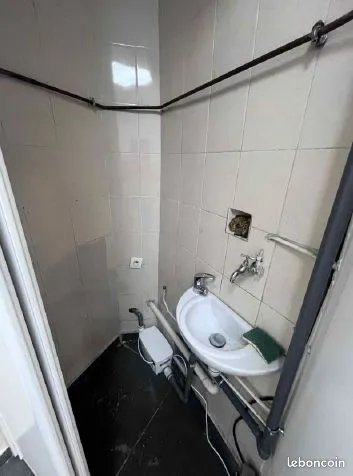 Local commercial à louer à Paris 10 – 61 m² – Château d’Eau / Gare de l’Est