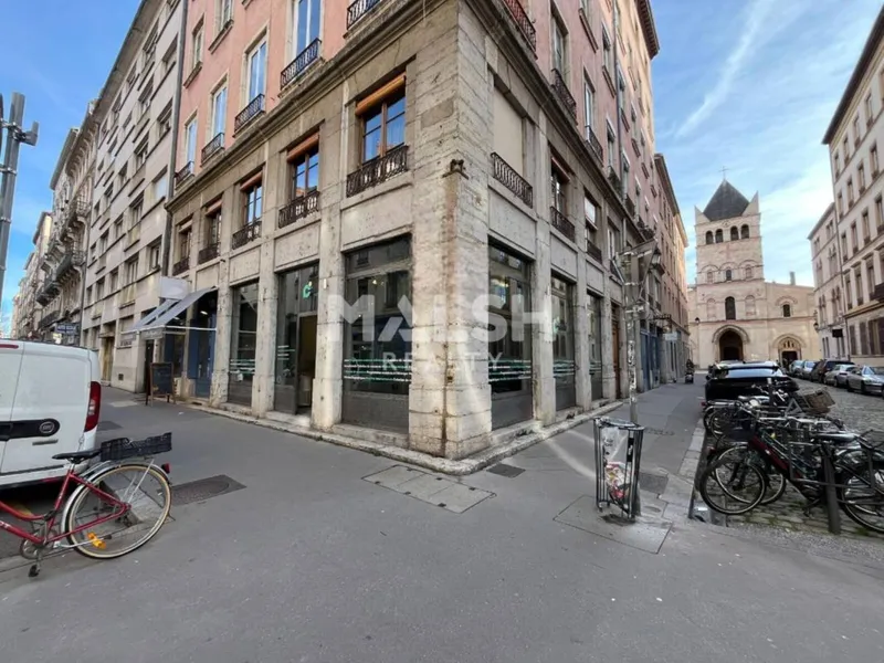 Local professionnel 64 m² – Idéal cabinet paramédical – Lyon Presqu’île (Lyon 2)