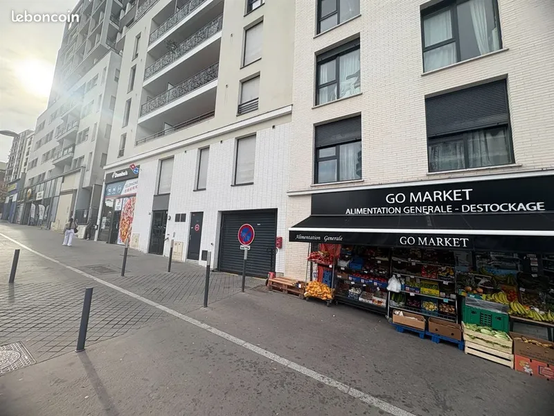 Local commercial à louer à Villejuif – 58 m² – Léo Lagrange