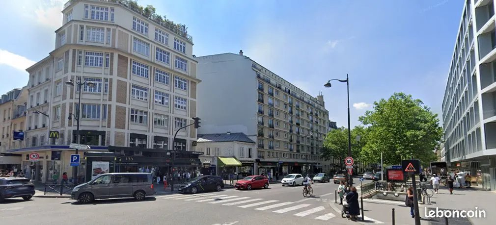 Local commercial à louer à Paris 12 – 63 m² – Jardin de Reuilly / Reuilly Diderot