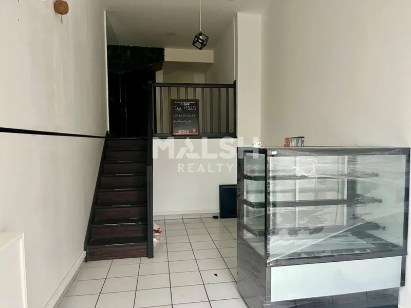 Local commercial 85 m² à louer avec jardin – Écully Monts d’Or