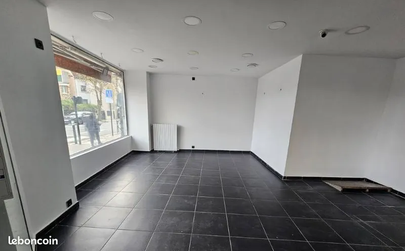 Local commercial à louer à La Garenne-Colombes – 60 m² – Centre-ville