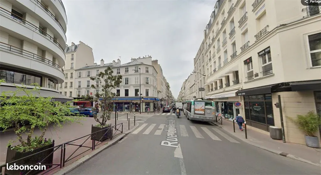 Local commercial à louer à Levallois-Perret – 80 m² – Louise Michel