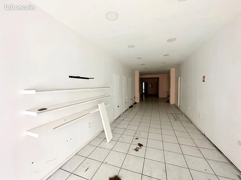 Local commercial – 200 m² – Tourcoing Centre-ville