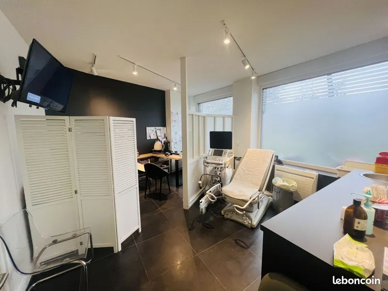 Local professionnel – 60 m² – Lille Esplanade / Citadelle