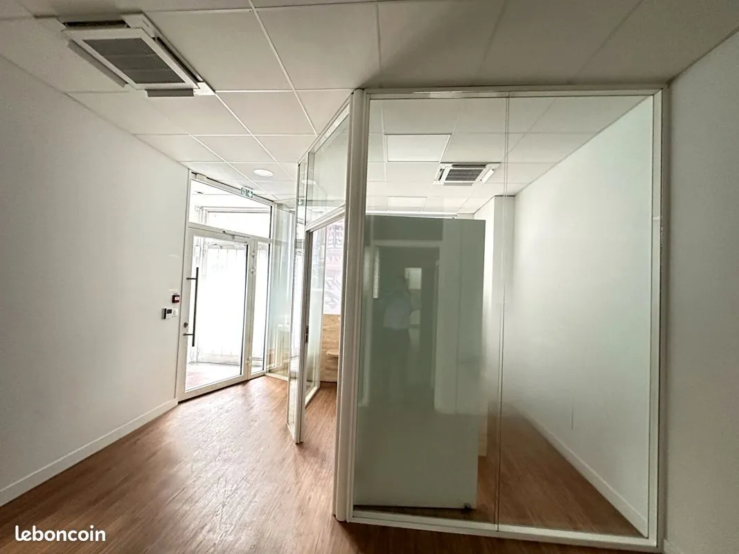 Local commercial – 60 m² – Lille Gambetta / Solférino (angle passant)