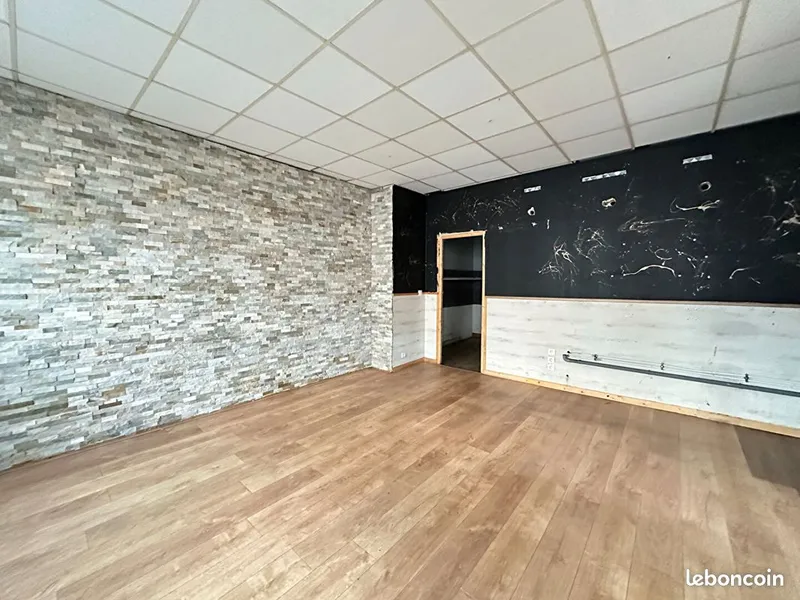 Local commercial – 90 m² – Roubaix Gare (emplacement stratégique)