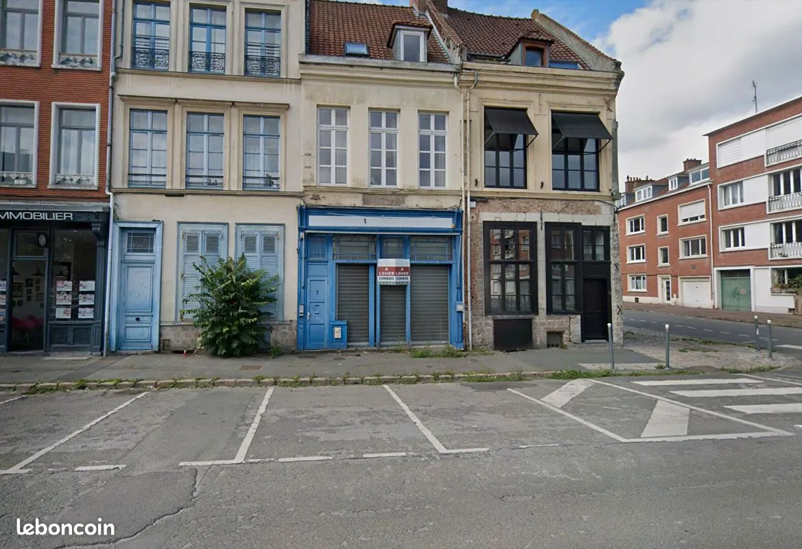 Local commercial – 83 m² – Vieux-Lille (Place Saint-André)