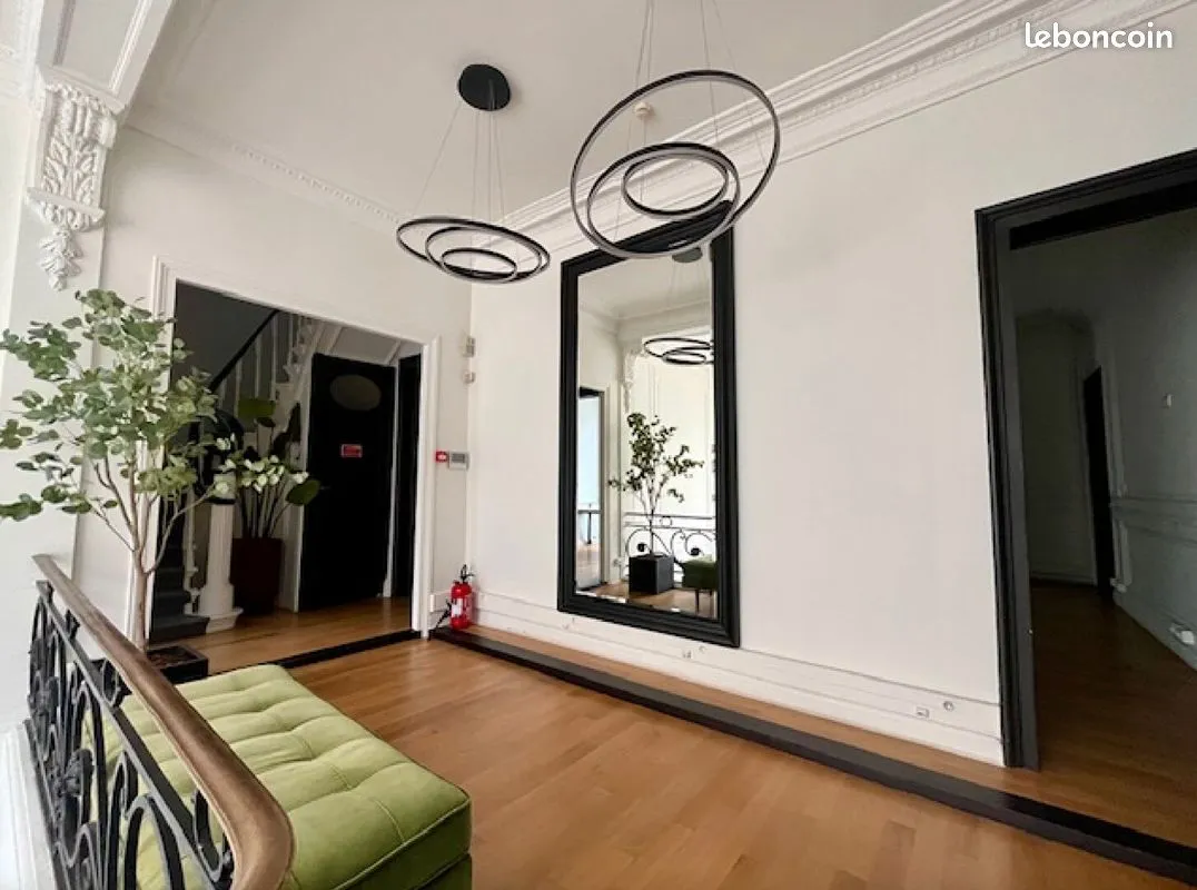 Local professionnel – 60 m² – Lille, Quartier Liberté