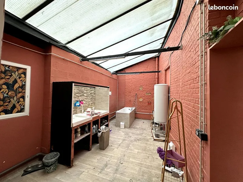 Local commercial – 100 m² – Loos