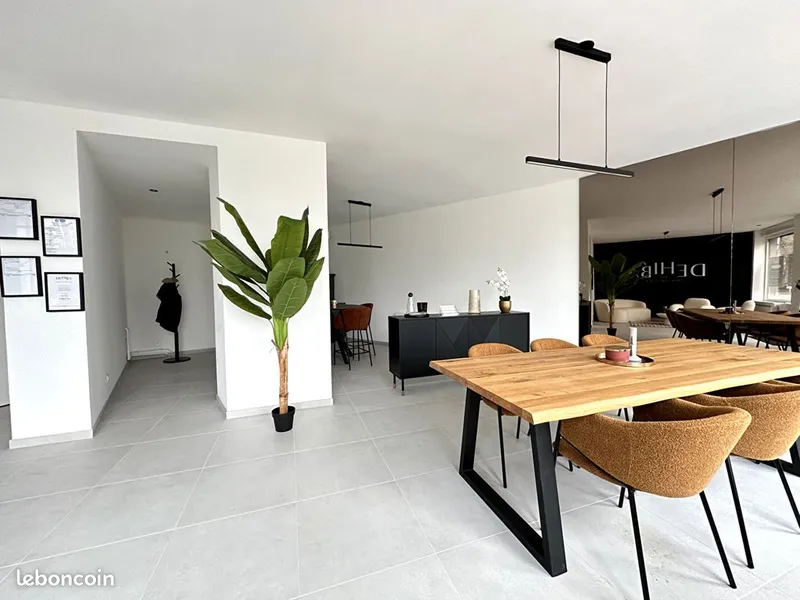 Local commercial – 61 m² – Lille Esplanade