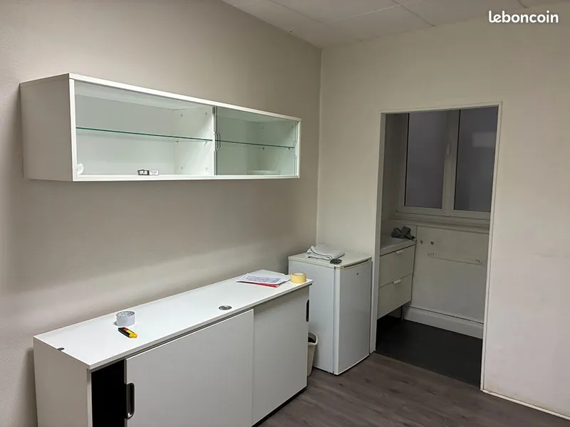 Local commercial – 60 m² – Lille République / Liberté