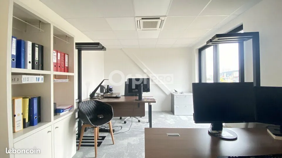 Local professionnel avec terrasse – 70 m² – Colmar / Wettolsheim