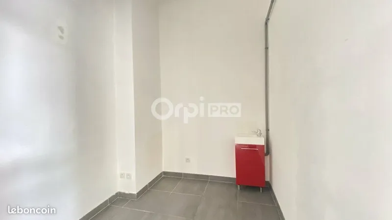 Local professionnel – 85 m² – Ostwald