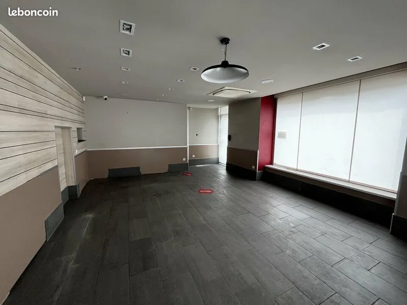 Local professionnel – 95 m² – Huningue