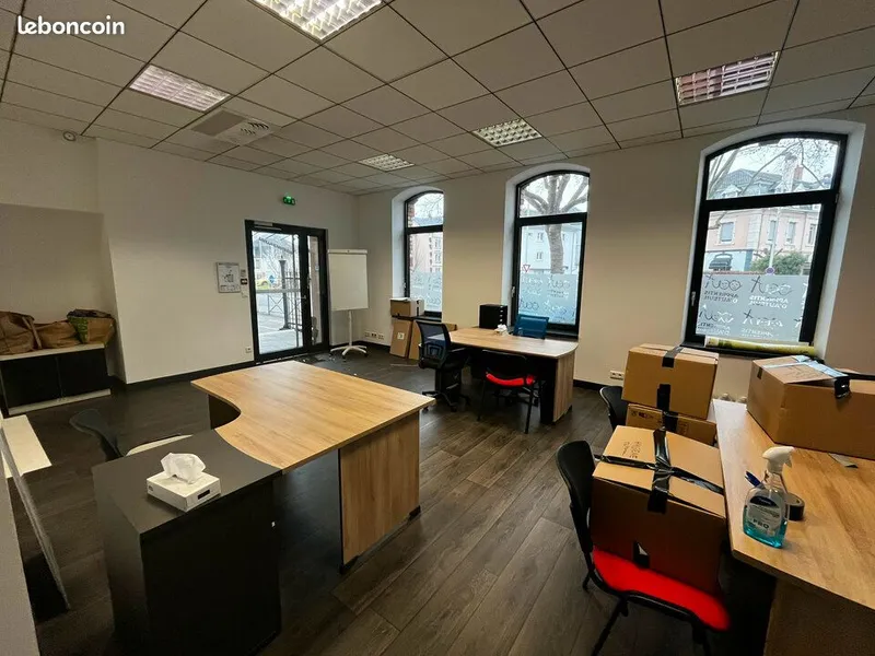 Local professionnel – 160 m² – Colmar, proximité gare et Hôpital Pasteur