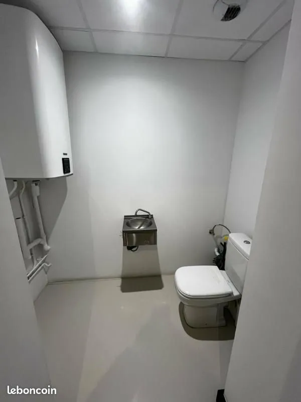 Local professionnel – 160 m² – Colmar, proximité gare et Hôpital Pasteur