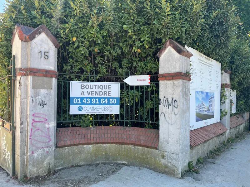 Murs bruts à vendre activités médicales - 3 locaux