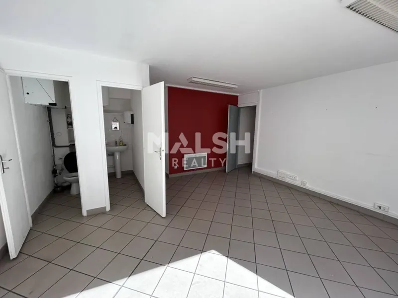 Local commercial d’angle 92 m² – Idéal cabinet médical ou paramédical – Lyon 7