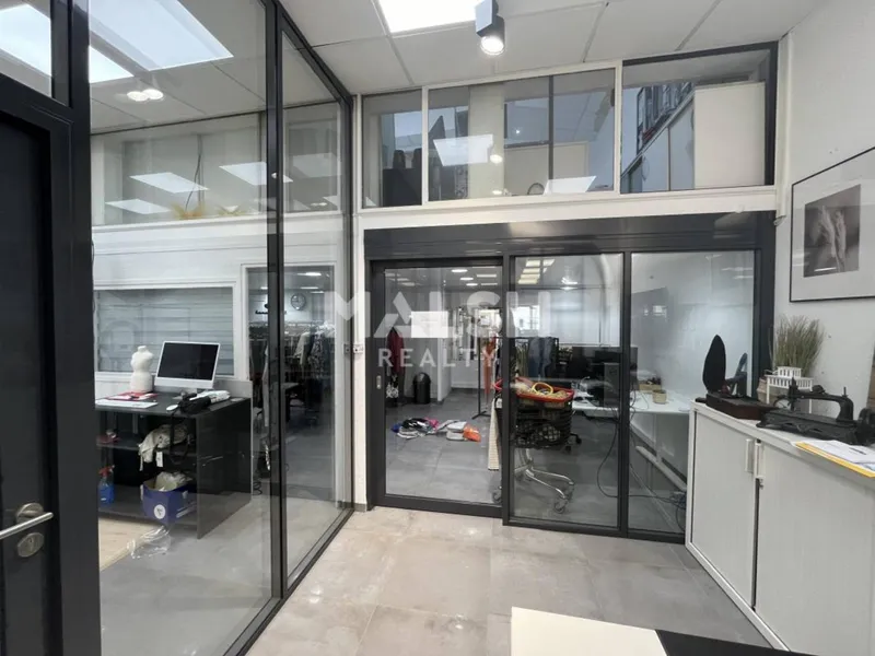Local commercial 150 m² – Spacieux avec belle hauteur sous plafond – Lyon 6