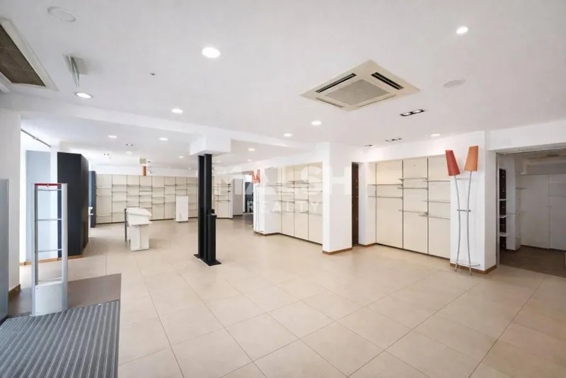 Local à louer – 148 m² – Saint-Étienne hyper centre