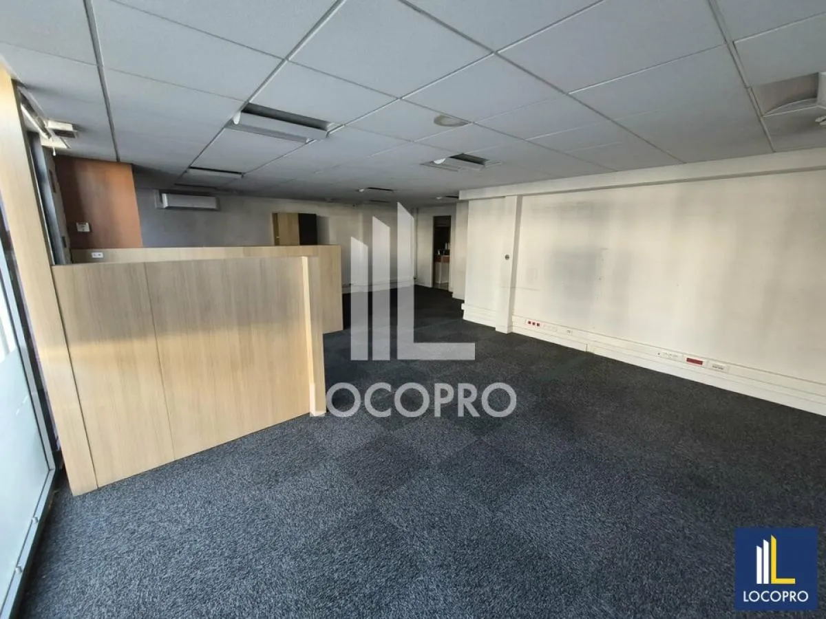 Local commercial à louer – 60 m² – Nice Magnan (06)