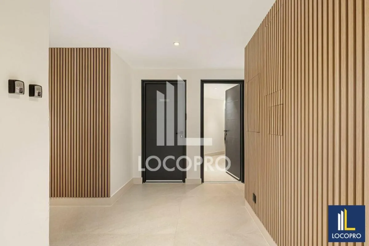 Local commercial à louer – 55 m² – Cannes (06)