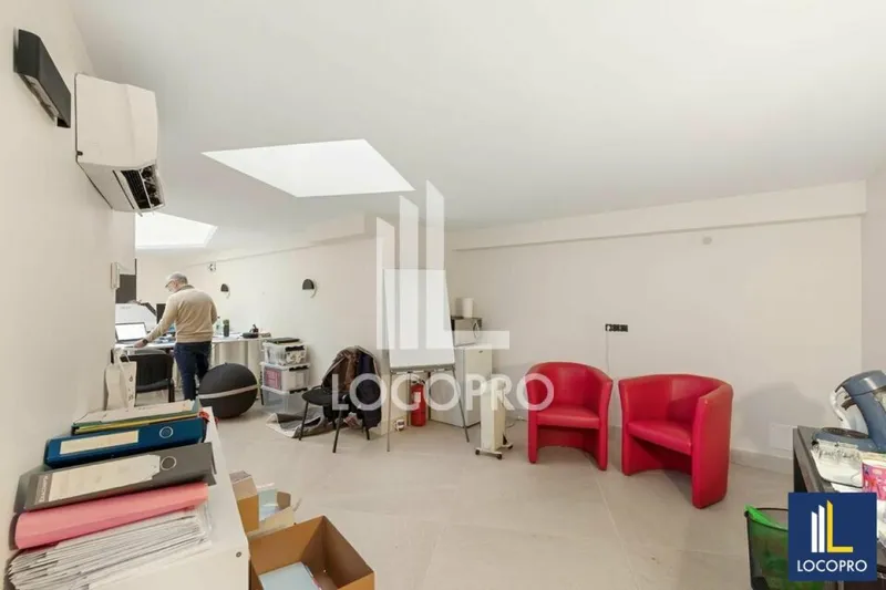 Local commercial à louer – 55 m² – Cannes (06)