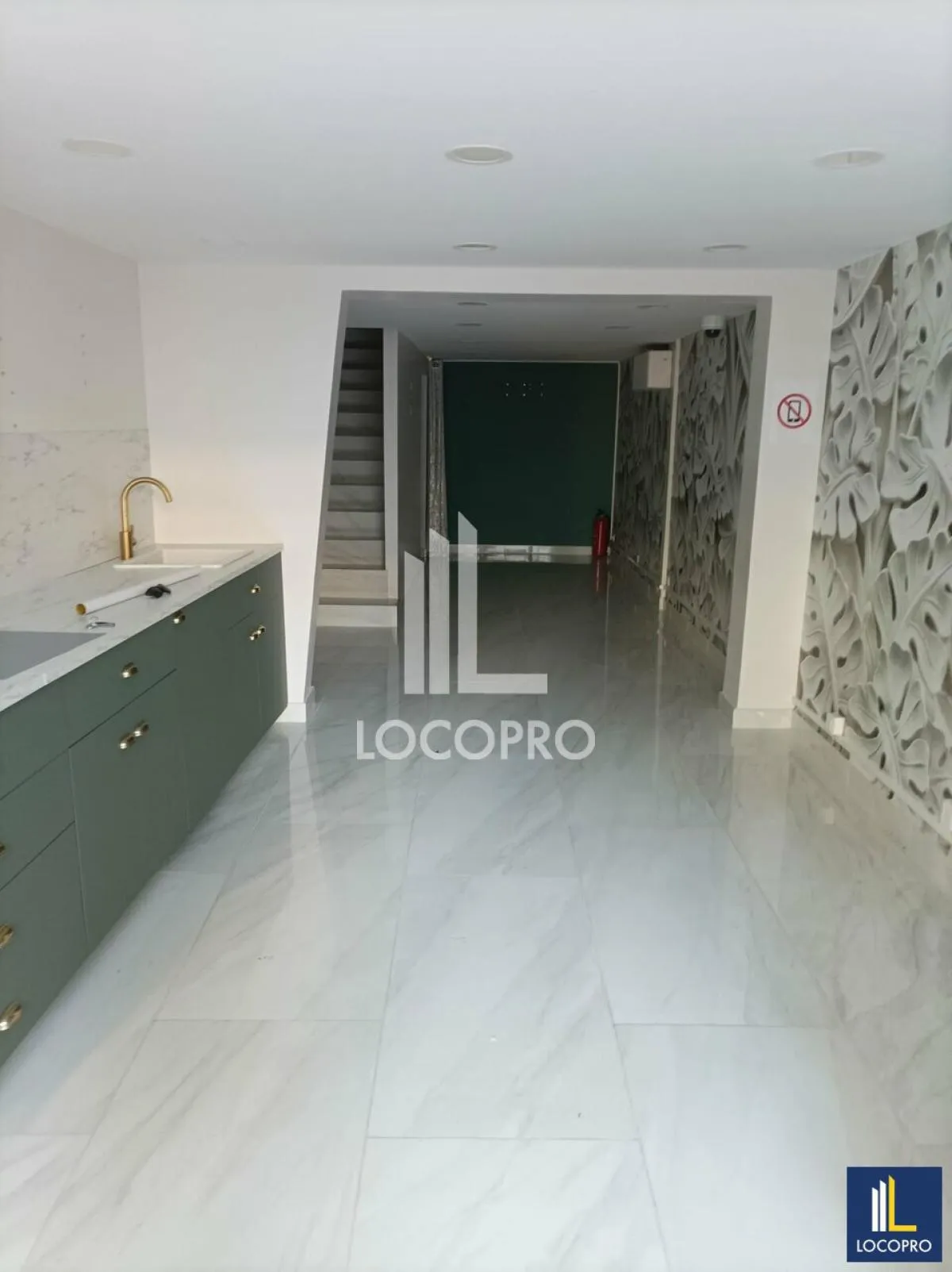 Local commercial à louer – 112 m² – Nice Ouest (06)