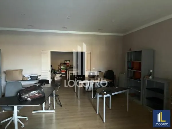 Local professionnel à louer – 96 m² – Callian (83)