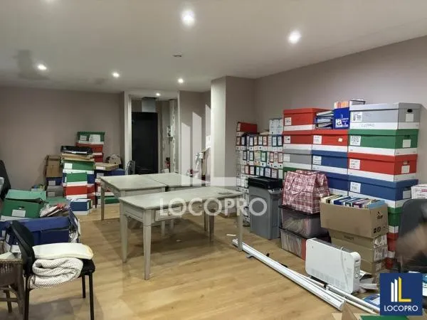 Local professionnel à louer – 96 m² – Callian (83)