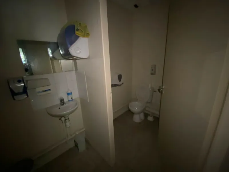 Local commercial 211m² en rez-de-chaussée – Bordeaux Caudéran (33200)