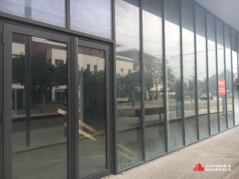 Local commercial 160 m² – Lormont ZFU (33310)