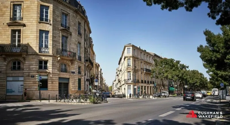 Local professionnel à louer à Bordeaux – 50 m² quartier Grands Hommes / Place Gambetta