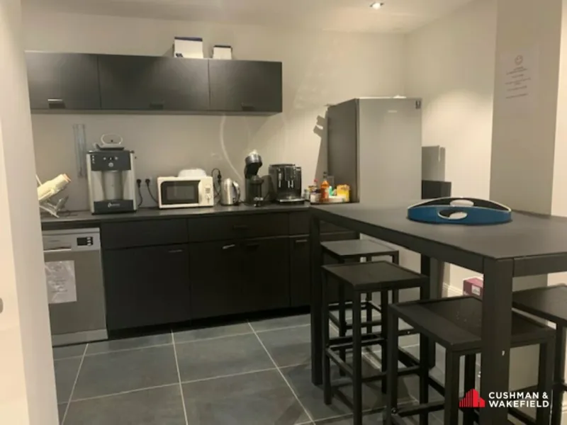 Local professionnel à louer à Bordeaux – 50 m² quartier Grands Hommes / Place Gambetta